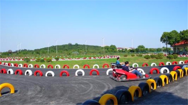 [蘇州太湖綠光農(nóng)場(chǎng)拓展基地]+ 致青春無悔！一日拓展活動(dòng)