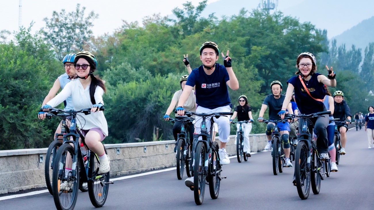 「騎行雁棲湖，凝聚團(tuán)隊(duì)力！」 一日騎行團(tuán)建，挑戰(zhàn)與美景同行！